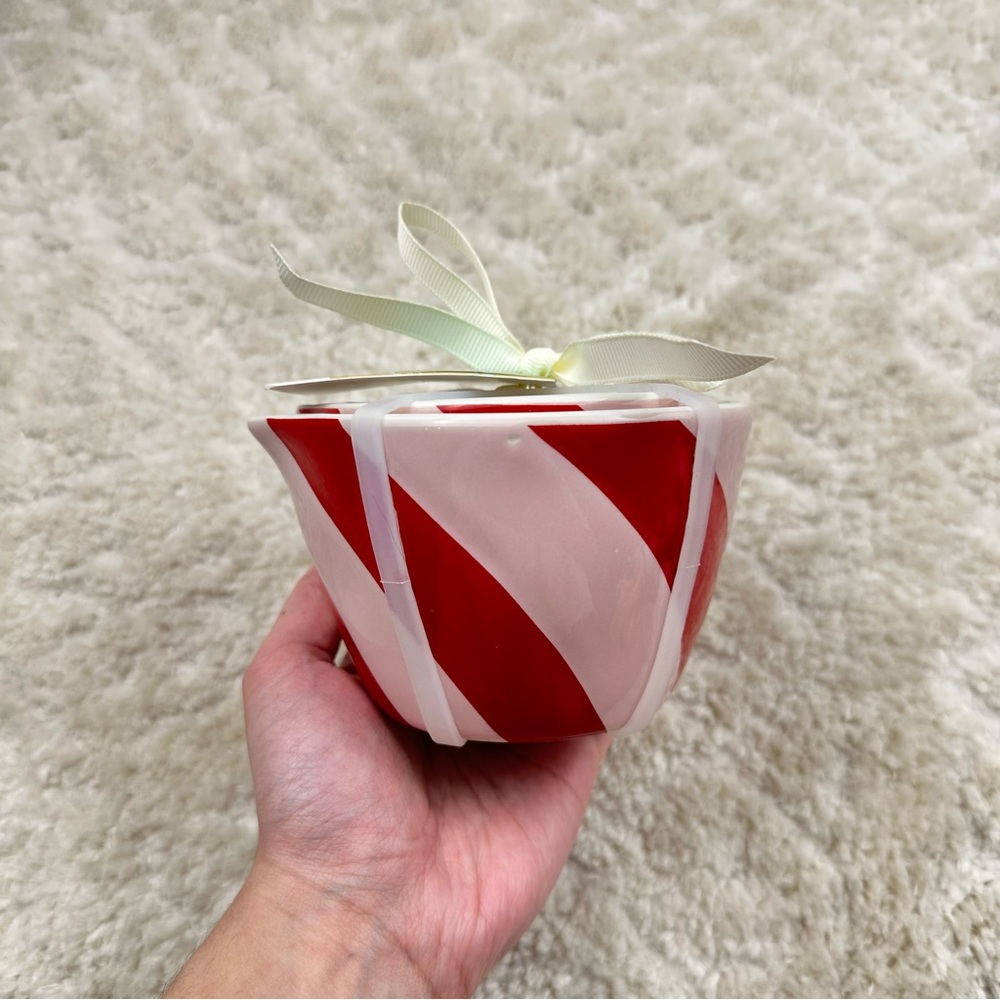 Rae Dunn Measuring Cup - Picture 2 of 10